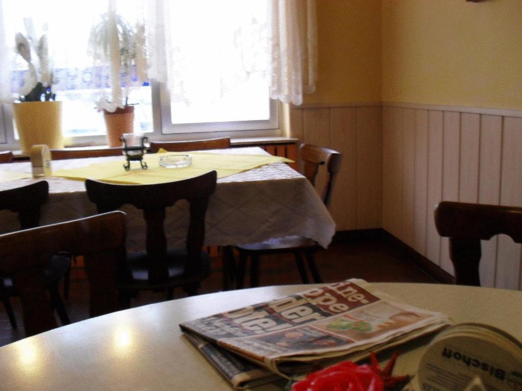 Gasthof Und Pension Mainzer Rad Schwetzingen Extérieur photo